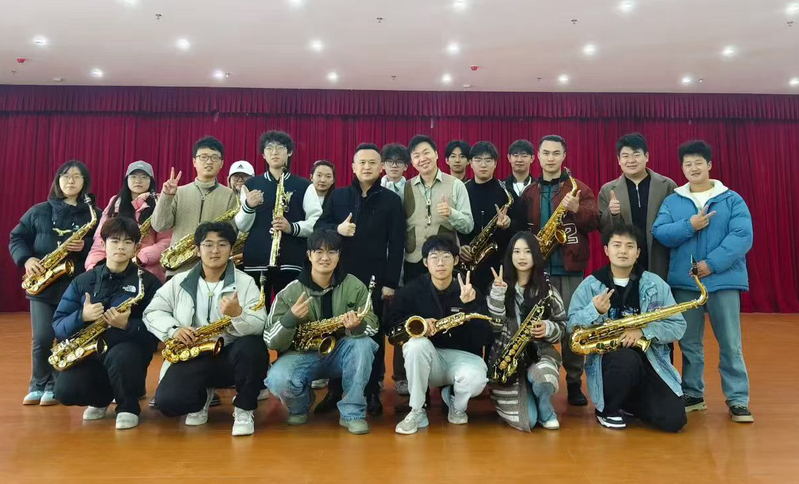 微信图片_20251119101356_435_132_副本.jpg